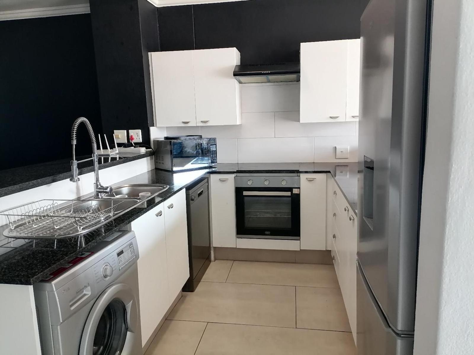 Emabheleni Executive Suites Westpoint Йоханесбург Стая снимка