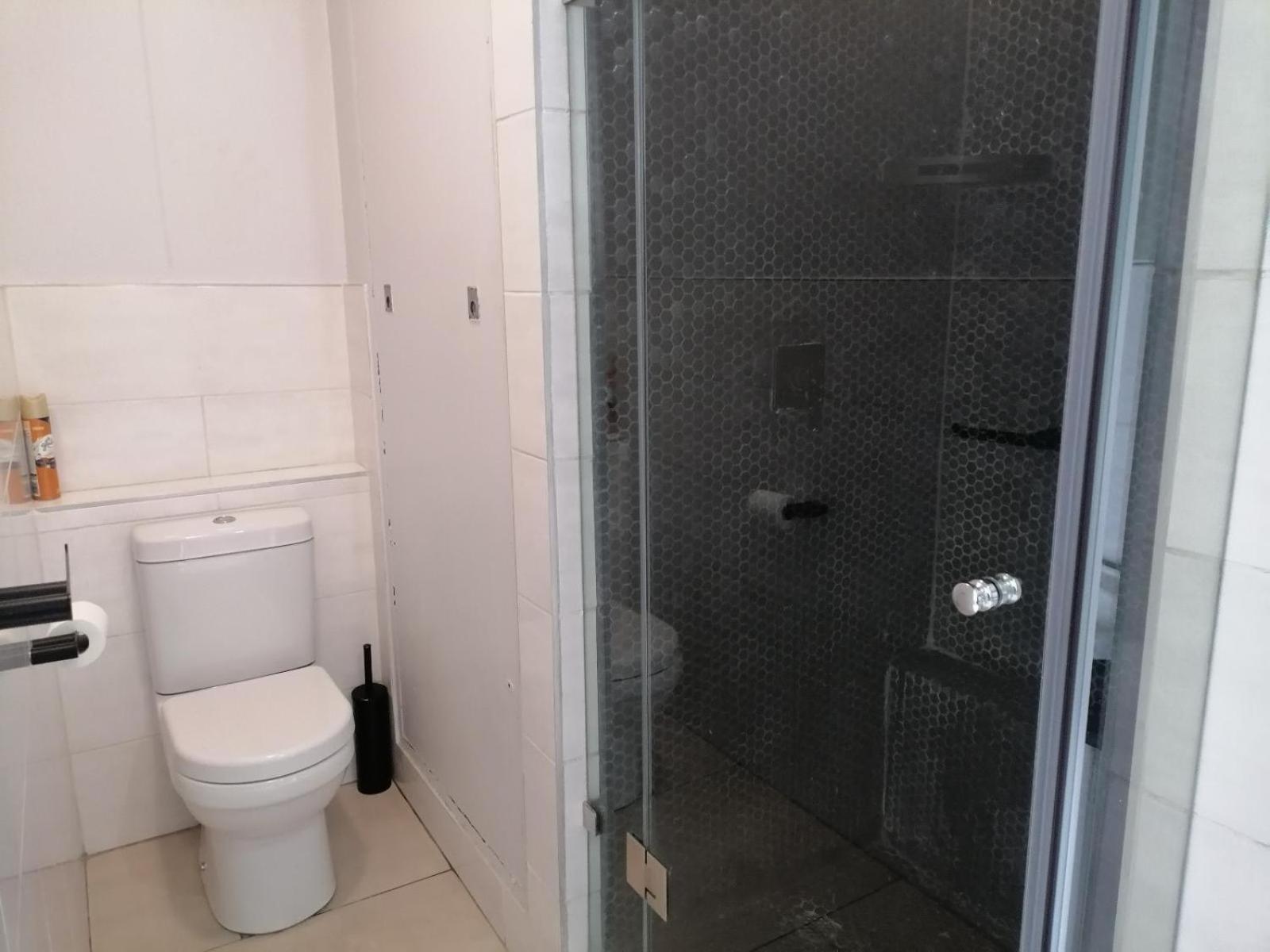 Emabheleni Executive Suites Westpoint Йоханесбург Стая снимка