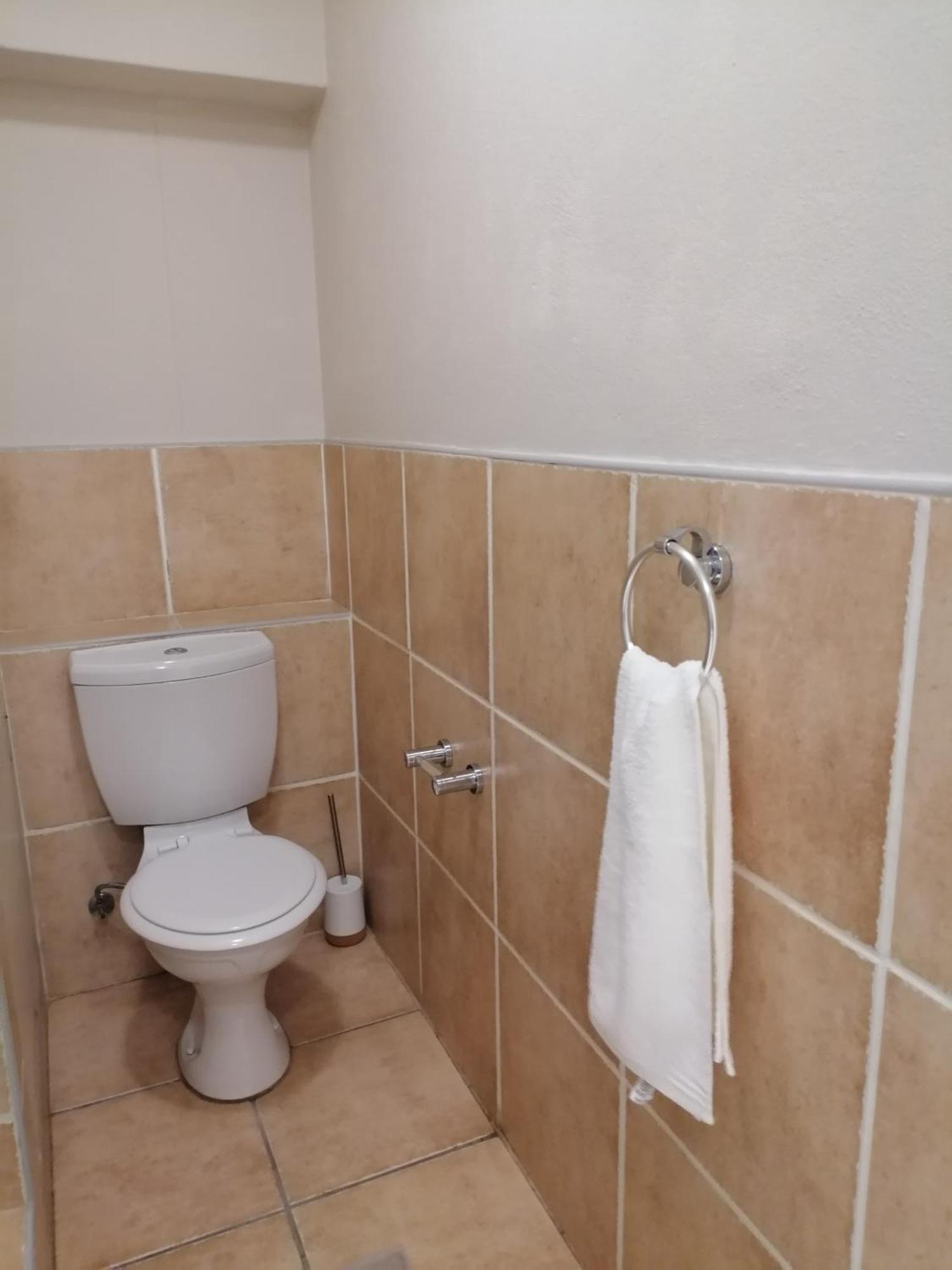 Emabheleni Executive Suites Westpoint Йоханесбург Екстериор снимка