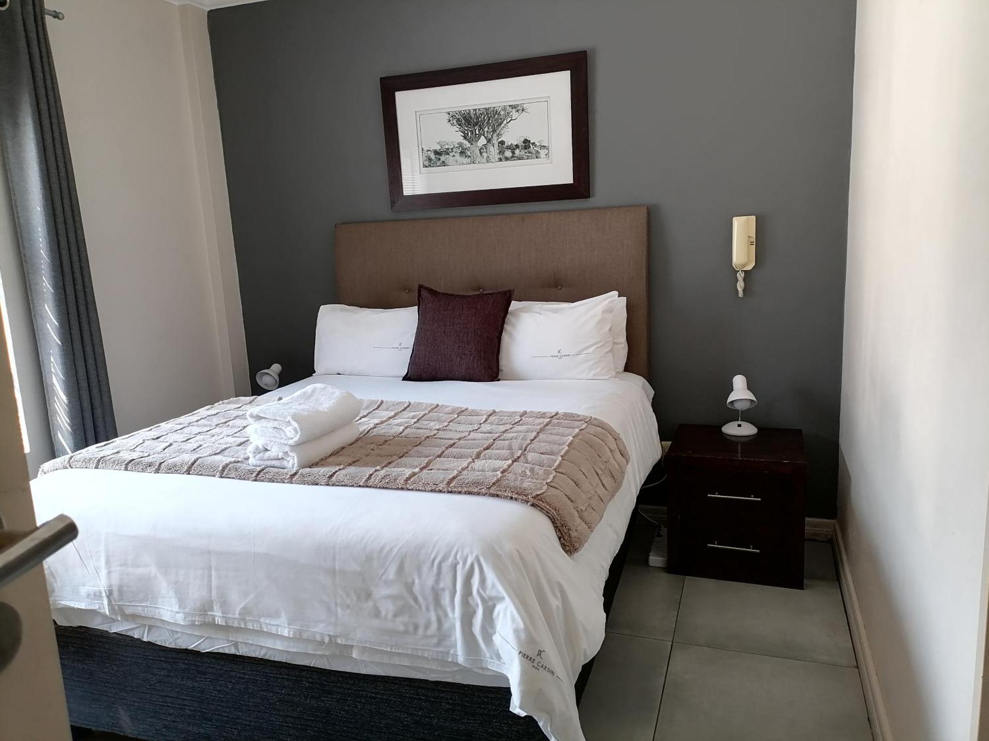 Emabheleni Executive Suites Westpoint Йоханесбург Екстериор снимка